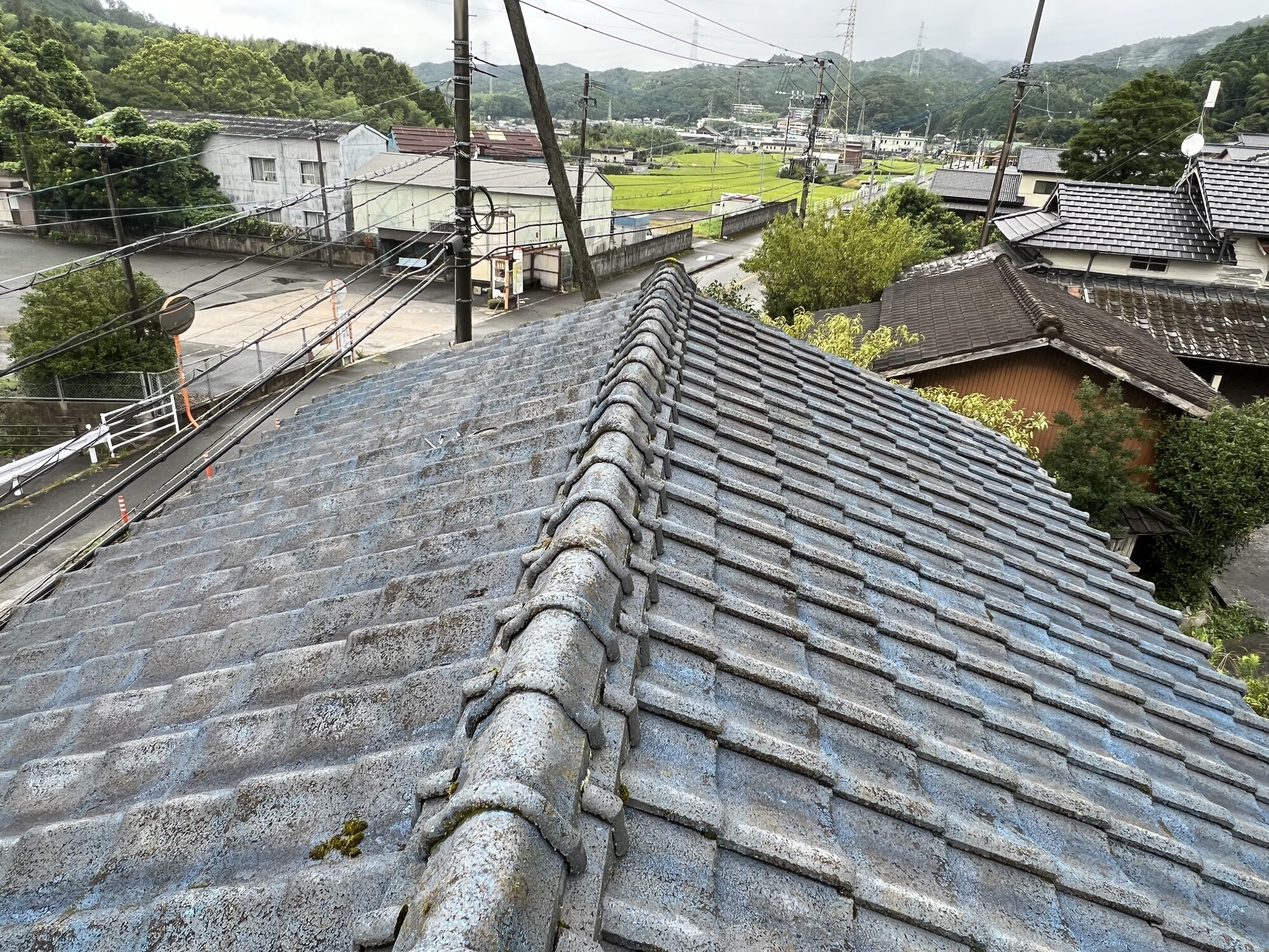 こんな状態の屋根は葺き替え工事がおすすめ